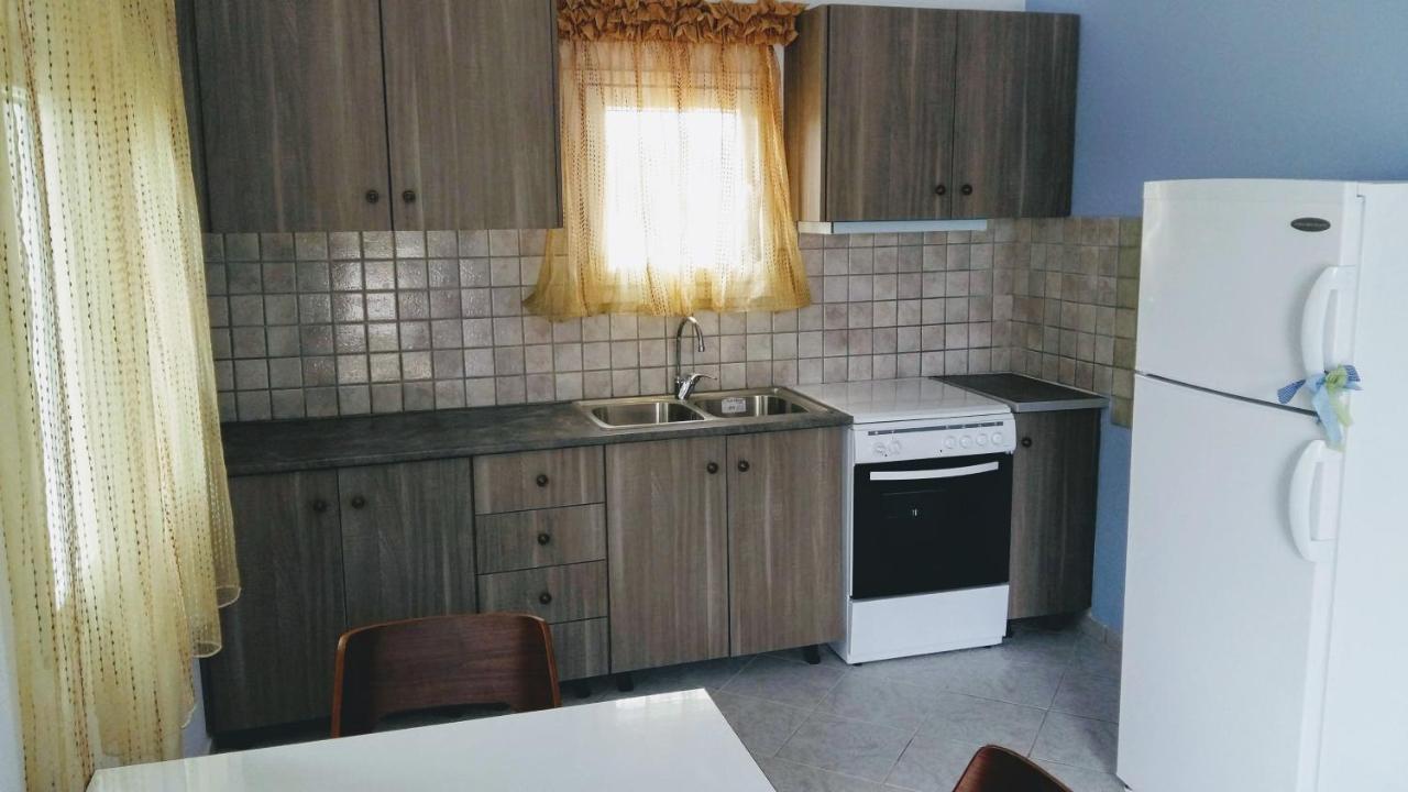 Natalia Apartment Lixouri Exterior photo